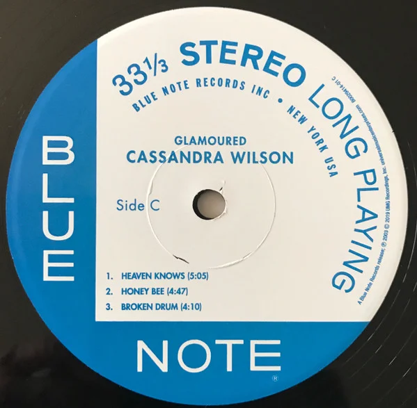 Cassandra Wilson – Glamoured